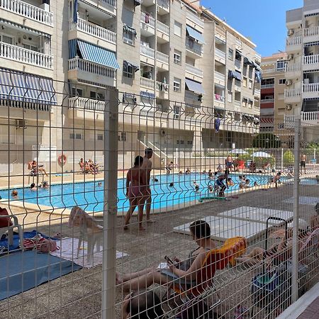 Luxury Beach Apartment Торевиеха Екстериор снимка