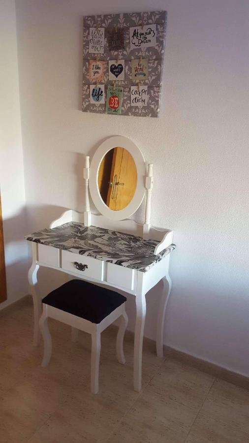 Luxury Beach Apartment Торевиеха Екстериор снимка