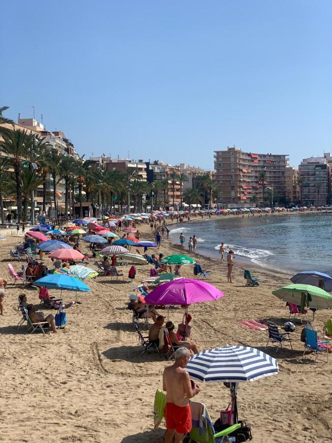 Luxury Beach Apartment Торевиеха Екстериор снимка