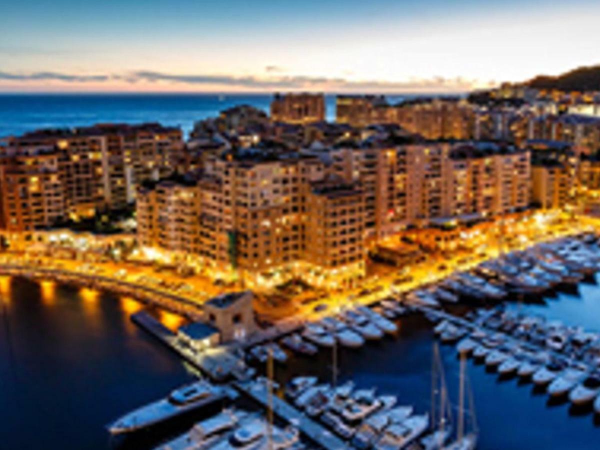Luxury Beach Apartment Торевиеха Екстериор снимка