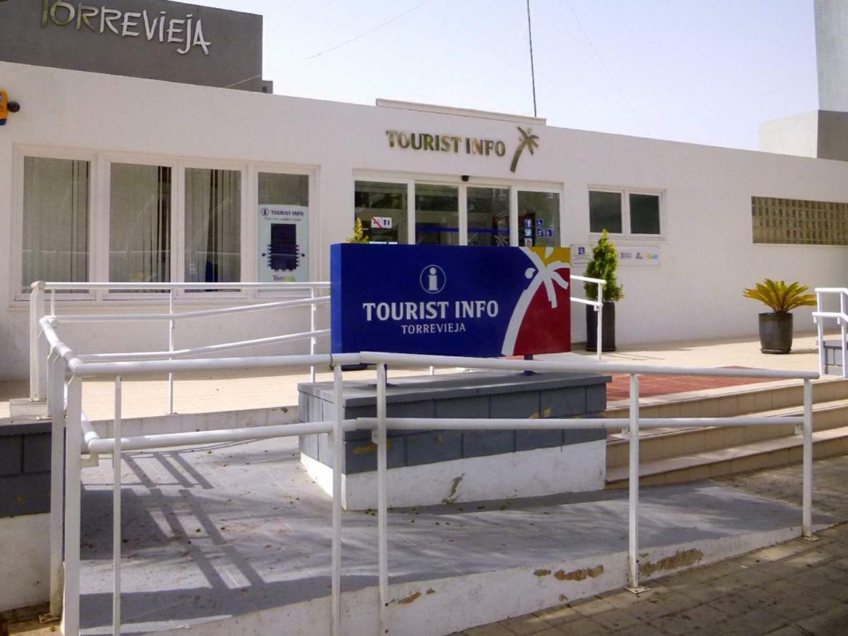 Luxury Beach Apartment Торевиеха Екстериор снимка
